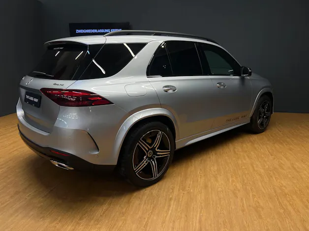MERCEDES-BENZ GLE 350 de 4M - AMG / DISTRONIC / 360 Grad Kamera / Panorama-Dach / Memory