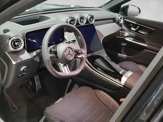 MERCEDES-BENZ GLC 220 d AMG Line 4M