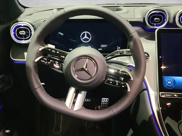 MERCEDES-BENZ GLC 220 d AMG Line 4M