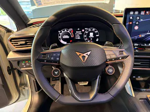 CUPRA LEON ST 2.0 TSi VZ 333PS 4Drive DSG-Automat