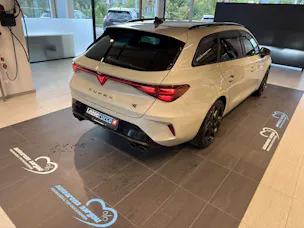 CUPRA LEON ST 2.0 TSi VZ 333PS 4Drive DSG-Automat