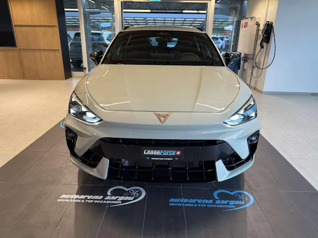 CUPRA LEON ST 2.0 TSi VZ 333PS 4Drive DSG-Automat