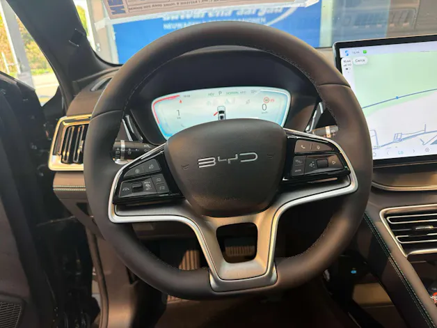 BYD Seal U DM-i Design AWD 324PS Automat