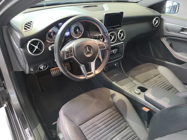MERCEDES-BENZ A 220 4M AMG W176