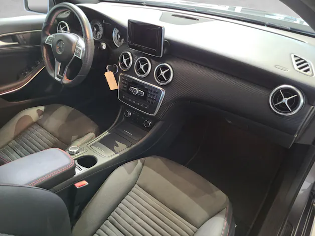 MERCEDES-BENZ A 220 4M AMG W176
