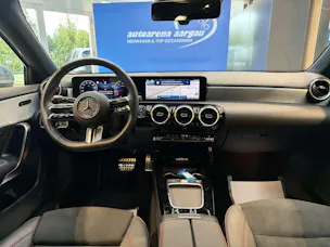MERCEDES-BENZ A 180 AMG-Line DCT-Automat
