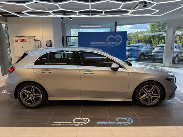 MERCEDES-BENZ A 180 AMG-Line DCT-Automat