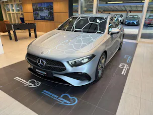 MERCEDES-BENZ A 180 AMG-Line DCT-Automat