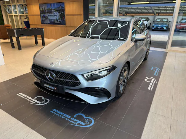 MERCEDES-BENZ A 180 AMG-Line DCT-Automat