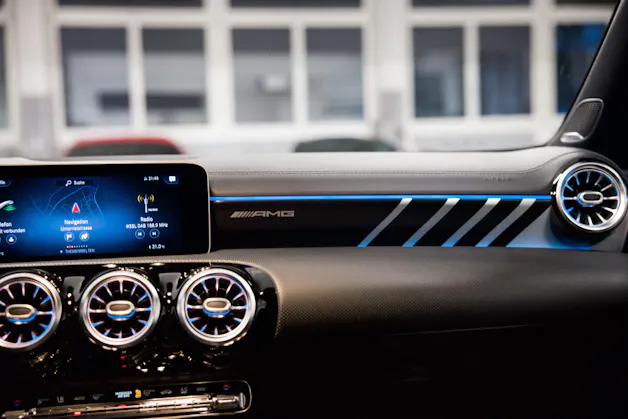 MERCEDES-BENZ CLA Shooting Brake 45 S AMG 4Matic+ 8G-DCT