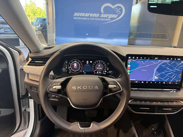 SKODA Octavia Combi 2.0 TDi Selection DSG-Automat
