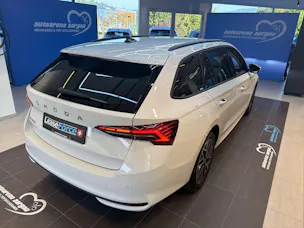 SKODA Octavia Combi 2.0 TDi Selection DSG-Automat