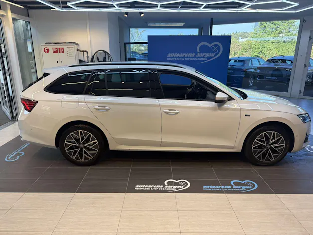 SKODA Octavia Combi 2.0 TDi Selection DSG-Automat