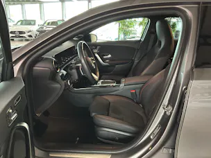 MERCEDES-BENZ A 220 4Matic 8G-DCT
