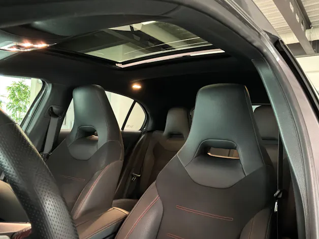 MERCEDES-BENZ A 220 4Matic 8G-DCT
