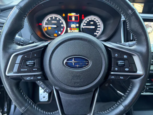 Subaru Forester 2.0i e-Boxer Luxury Lineartronic