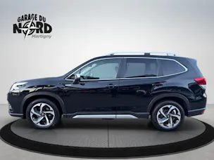 Subaru Forester 2.0i e-Boxer Luxury Lineartronic