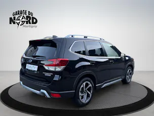 Subaru Forester 2.0i e-Boxer Luxury Lineartronic