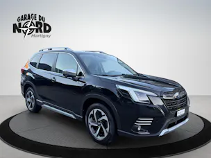 Subaru Forester 2.0i e-Boxer Luxury Lineartronic