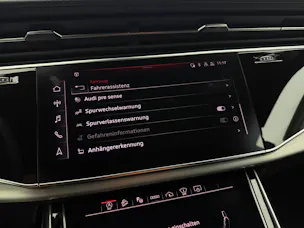 AUDI Q8 55 TFSI S-Line Mythos Black Ed. quattro tiptronic / 360° Kamera / Panoramadach / B&O Sound / Head-Up / Leder / Keyless /