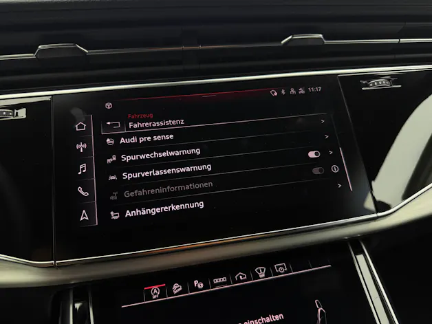 AUDI Q8 55 TFSI S-Line Mythos Black Ed. quattro tiptronic / 360° Kamera / Panoramadach / B&O Sound / Head-Up / Leder / Keyless /