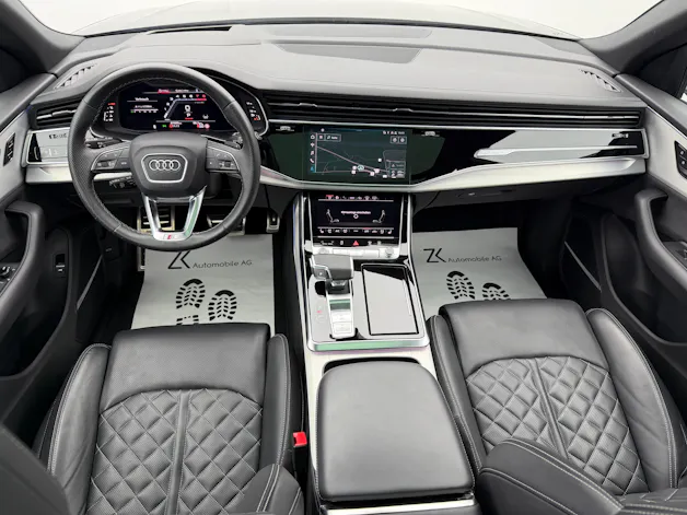AUDI Q8 55 TFSI S-Line Mythos Black Ed. quattro tiptronic / 360° Kamera / Panoramadach / B&O Sound / Head-Up / Leder / Keyless /