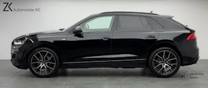 AUDI Q8 55 TFSI S-Line Mythos Black Ed. quattro tiptronic / 360° Kamera / Panoramadach / B&O Sound / Head-Up / Leder / Keyless /