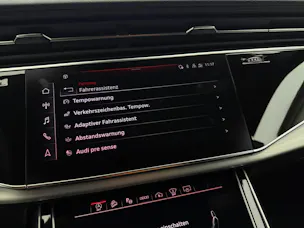 AUDI Q8 55 TFSI S-Line Mythos Black Ed. quattro tiptronic / 360° Kamera / Panoramadach / B&O Sound / Head-Up / Leder / Keyless /