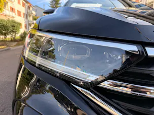 VW T-Roc 1.5 TSI DSG R-LINE *** TOP AUSSTATTUNG ***