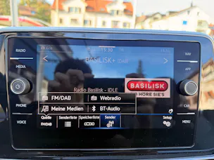 VW T-Roc 1.5 TSI DSG R-LINE *** TOP AUSSTATTUNG ***