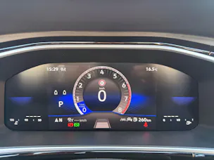 VW T-Roc 1.5 TSI DSG R-LINE *** TOP AUSSTATTUNG ***