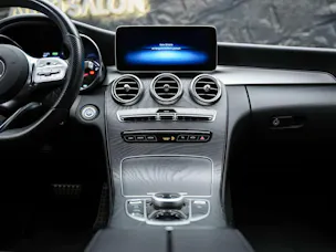 MERCEDES-BENZ C 200 AMG Line 9G-Tronic *Facelift*Sternenhimmel*LED Scheinwerfer*Assistenten*