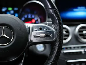 MERCEDES-BENZ C 200 AMG Line 9G-Tronic *Facelift*Sternenhimmel*LED Scheinwerfer*Assistenten*