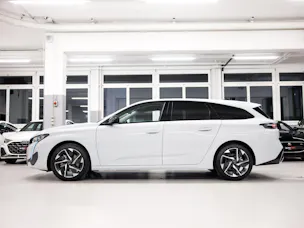 PEUGEOT 308 SW 1.5 BlueHDI Allure EAT8