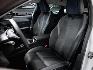 PEUGEOT 308 SW 1.5 BlueHDI Allure EAT8