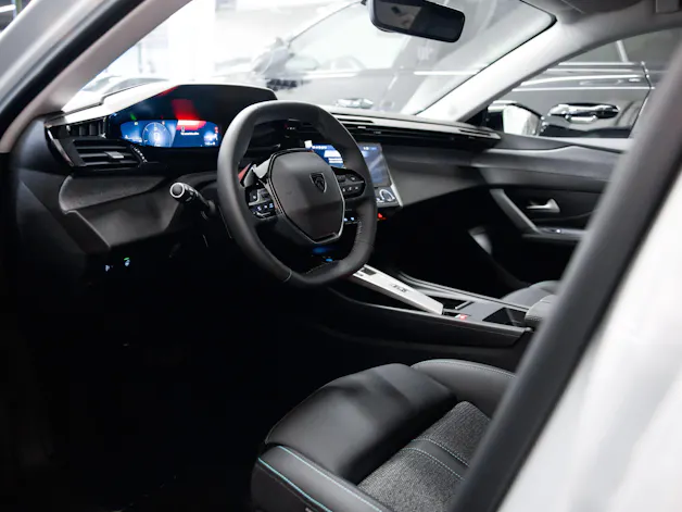 PEUGEOT 308 SW 1.5 BlueHDI Allure EAT8