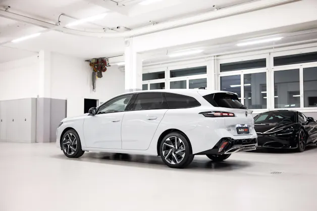 PEUGEOT 308 SW 1.5 BlueHDI Allure EAT8