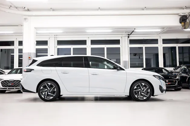 PEUGEOT 308 SW 1.5 BlueHDI Allure EAT8