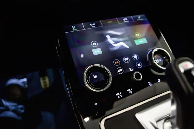 Land Rover Range Rover Evoque R-Dynamic SE P200 AT9 Allrad