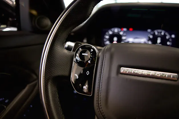 Land Rover Range Rover Evoque R-Dynamic SE P200 AT9 Allrad