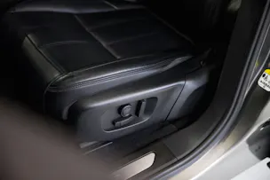 Land Rover Range Rover Evoque R-Dynamic SE P200 AT9 Allrad