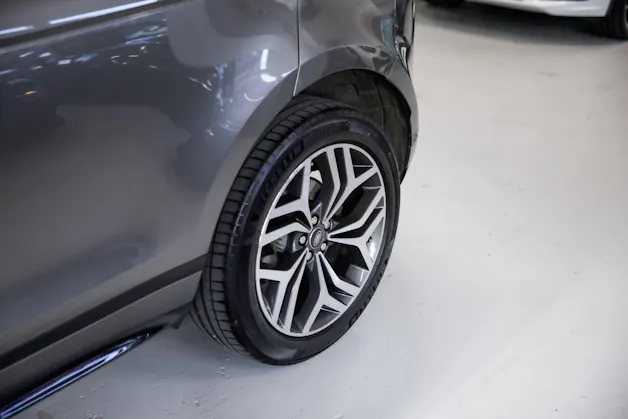Land Rover Range Rover Evoque R-Dynamic SE P200 AT9 Allrad