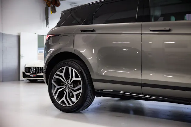 Land Rover Range Rover Evoque R-Dynamic SE P200 AT9 Allrad