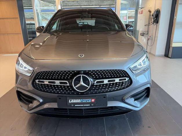 MERCEDES-BENZ GLA 200 AMG-Line DCT-Automat