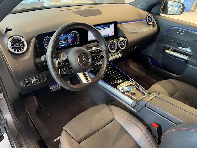 MERCEDES-BENZ GLA 200 AMG-Line DCT-Automat