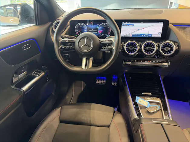 MERCEDES-BENZ GLA 200 AMG-Line DCT-Automat