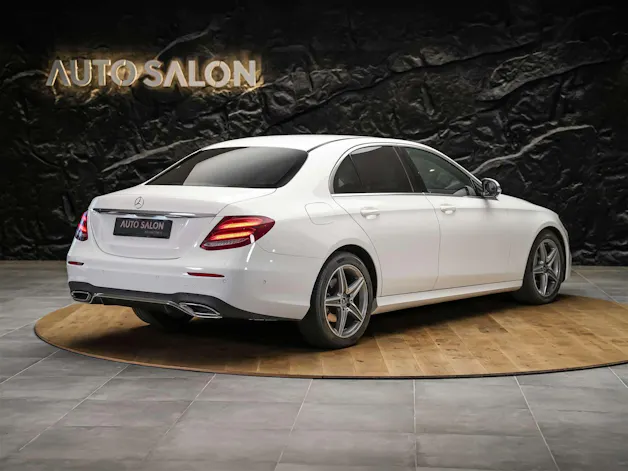 MERCEDES-BENZ E 220 d AMG Line 9G-Tronic *360° Kamera*Assistenten*Ambientebeleuchtung*