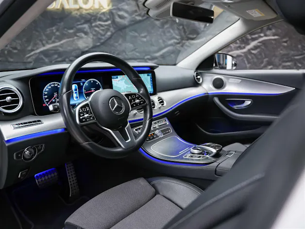 MERCEDES-BENZ E 220 d AMG Line 9G-Tronic *360° Kamera*Assistenten*Ambientebeleuchtung*