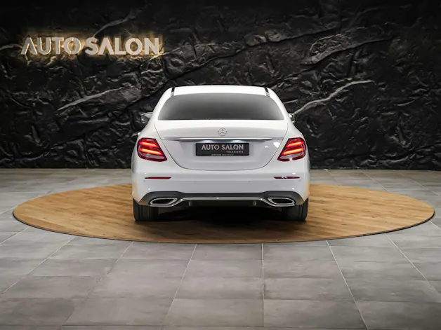 MERCEDES-BENZ E 220 d AMG Line 9G-Tronic *360° Kamera*Assistenten*Ambientebeleuchtung*