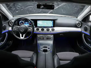 MERCEDES-BENZ E 220 d AMG Line 9G-Tronic *360° Kamera*Assistenten*Ambientebeleuchtung*